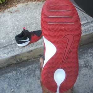 Nike Zoom Assersion size 6.5Y